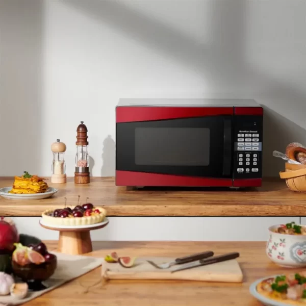 Hamilton Beach 0.9 Cu. ft. 900W Red Microwave - Image 5