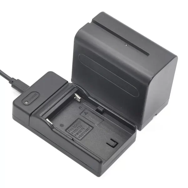 Charger USB Battery for Camera - Image 3